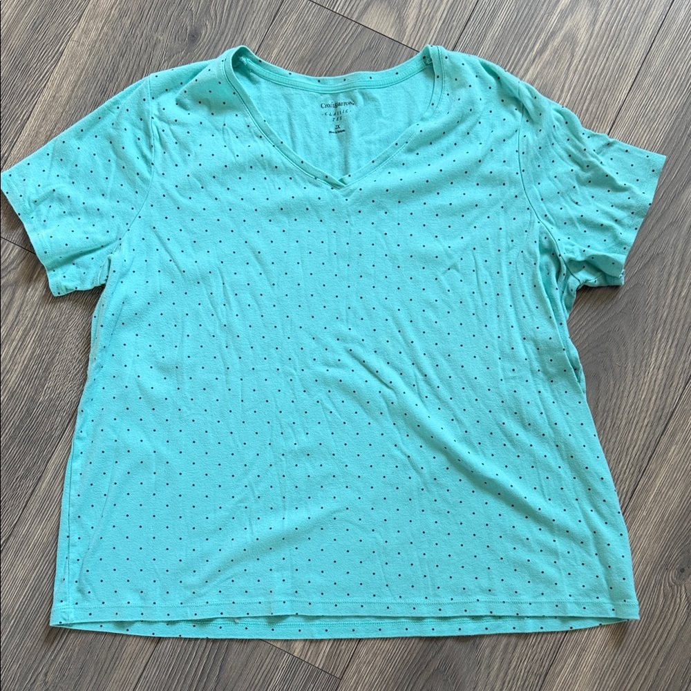 croft & barrow Aqua V-Neck Short Sleeve Tee with Dot Print